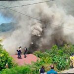 Пожарные спасли жильцов из горящего дома в Сочи