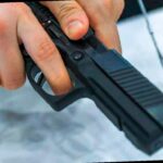 Во время похоронной процессии в Сухуме произошла стрельба, в результате которой пять человек были ранены. Инцидент случился 12 ноября в 13:30, как сообщает издание «Спутник Абхазии».