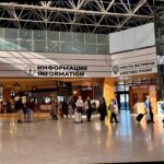 Аэропорт Сочи временно приостановил приём и отправку воздушных судов из-за мер безопасности. Ограничения были введены ночью на 8 января и действовали почти четыре часа, пока не были отменены.