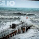 Сильные дожди, шторм и риск смерчей: в Сочи объявлено штормовое предупреждение